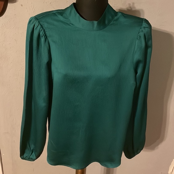 Small Express green mock neck long sleeve button back peep hole blouse top - Picture 3 of 15